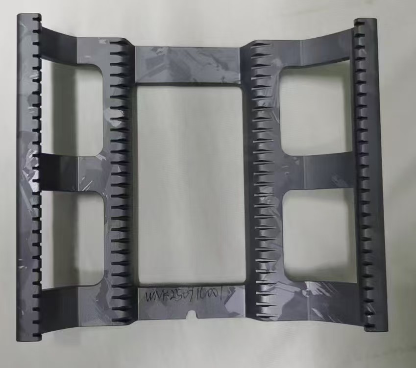 Polycrystalline silicon wafer cassette cerameric SiC replacement solutions