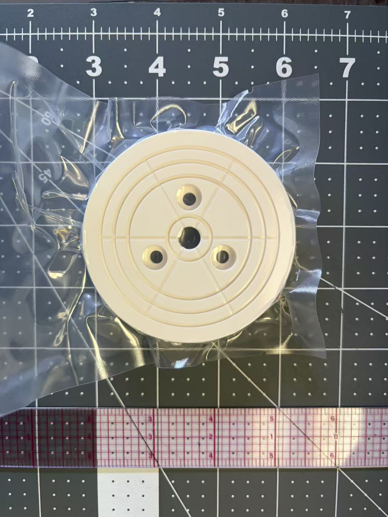 Wafer edge grinding chuck